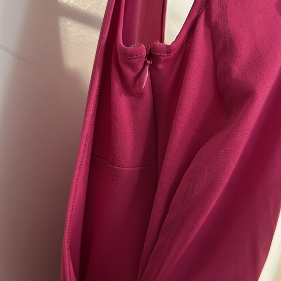 Dress Used size 2 Dark Fushia - Picture 3 of 5